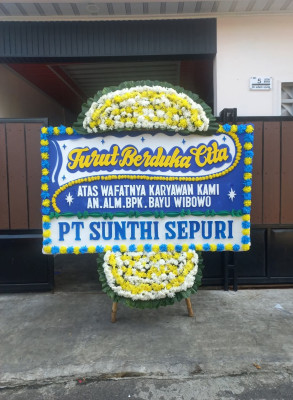 Papan Bunga Duka di Padang Cakur